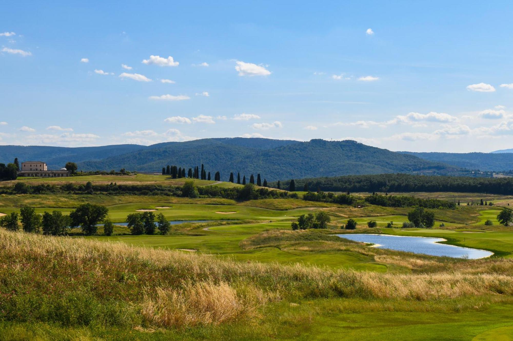 La Bagnaia Golf Resort Exterior photo