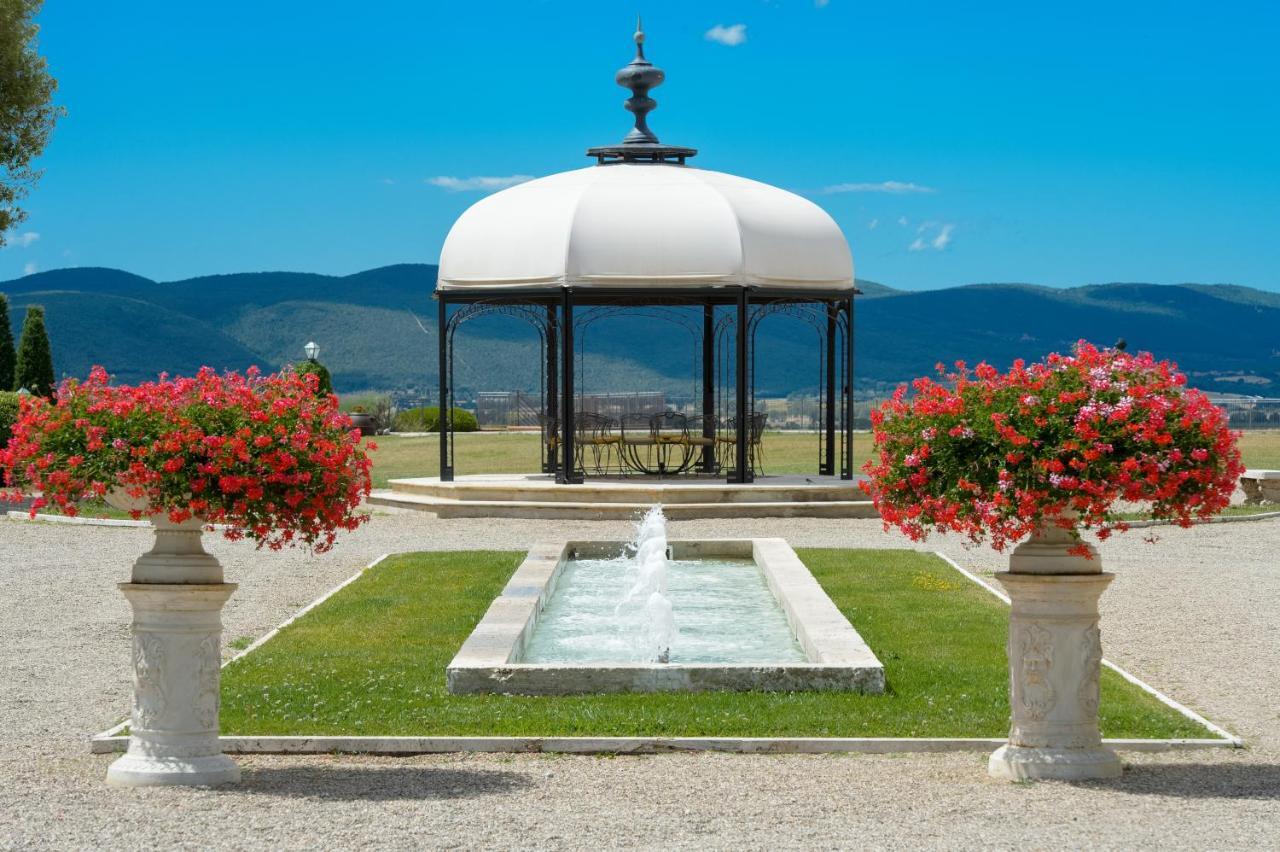 La Bagnaia Golf Resort Exterior photo